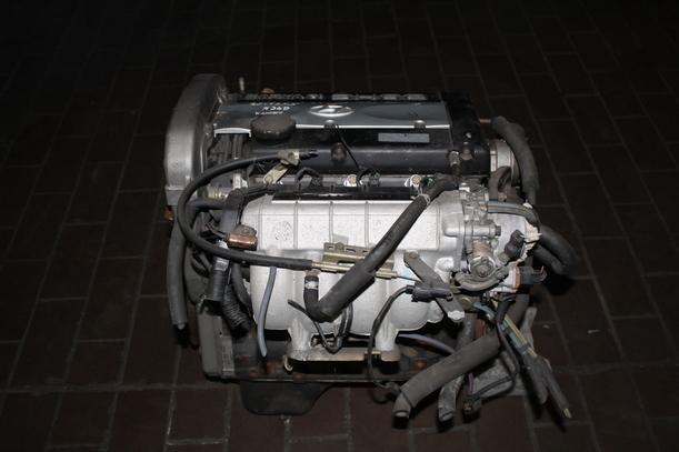 Foto: MOTOR G4CN eines Hyundai Lantra 1.8i 16V CD