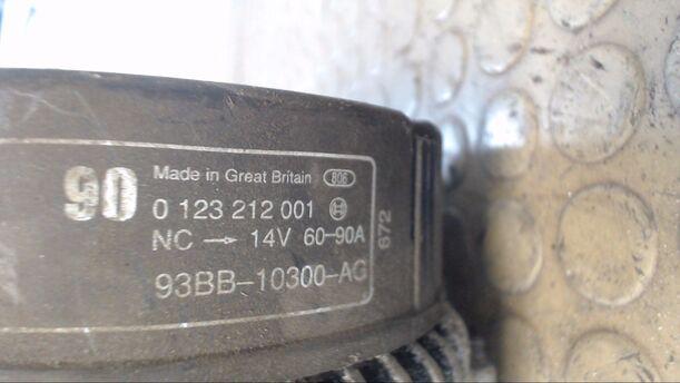 Foto: LICHTMASCHINE BOSCH eines Ford Mondeo Turnier 16V CD