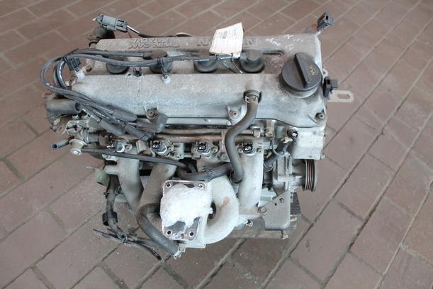 Foto: MOTOR CG10 (Geschweisst) eines Nissan Micra 1.0 CD