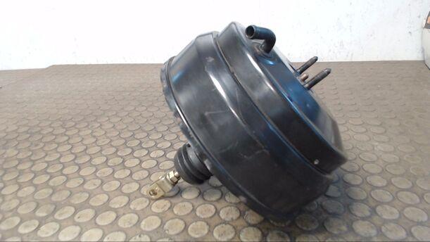 Foto: BREMSKRAFTVERSTÄRKER eines Mitsubishi Carisma 1.9 DI-D CD