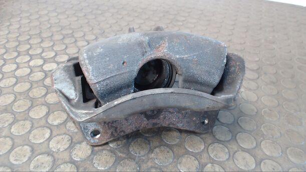 Foto: BREMSSATTEL VORNE RECHTS eines Mitsubishi Carisma 1.9 DI-D CD