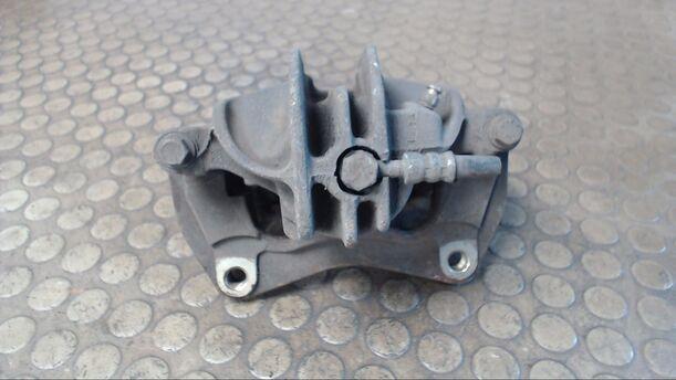 Foto: BREMSSATTEL VORNE RECHTS eines Mitsubishi Carisma 1.9 DI-D CD
