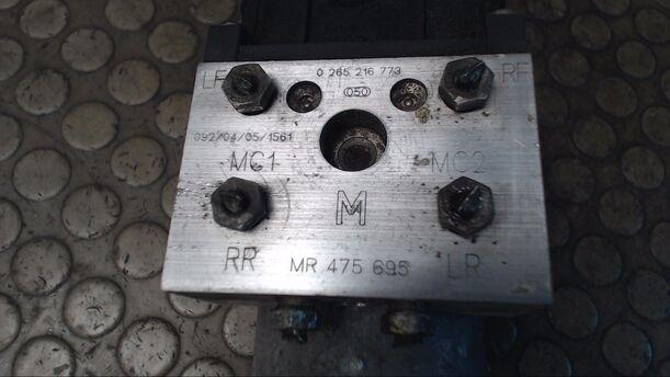 Foto: HAUPTBREMSAGGREGAT ABS eines Mitsubishi Carisma 1.9 DI-D CD