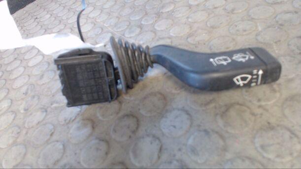 Foto: SCHEIBENWISCHERSCHALTER R eines Opel Astra 1.2 CD