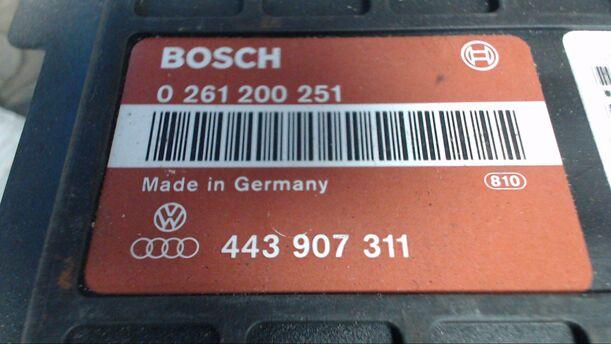 Foto: EINSPRITZSTEUERGERÄT eines Audi 80 1.8 CD
