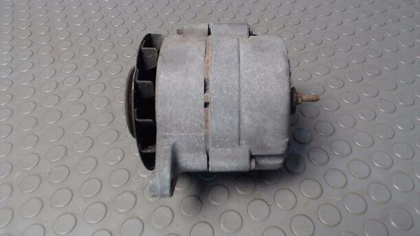 Foto: LICHTMASCHINE DELCO eines Opel Corsa CD