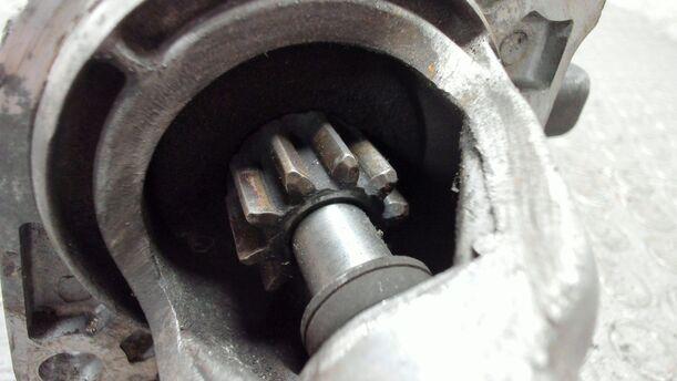 Foto: ANLASSER / STARTER BOSCH eines Ford Sierra 1.6 LX