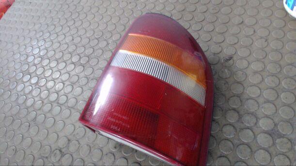 Foto: HECKLEUCHTE RECHTS eines Ford Mondeo Turnier 16V