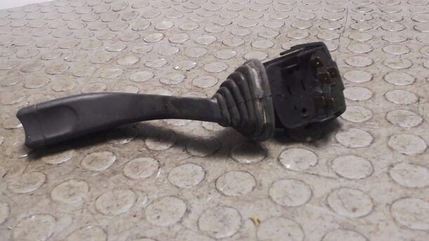 Foto: SCHEIBENWISCHERSCHALTER eines Opel Omega GLS