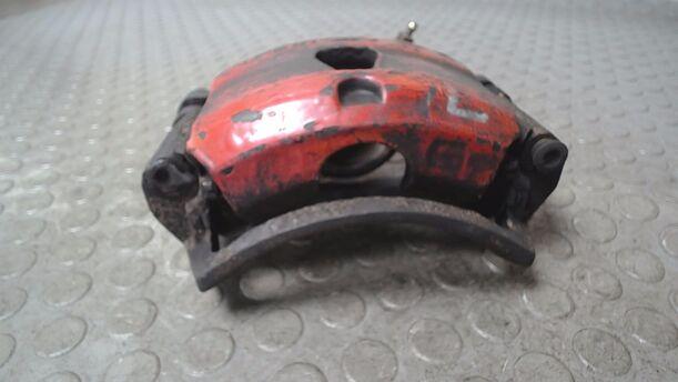 Foto: BREMSSATTEL VORN LINKS eines Nissan Primera Traveller 1.6 LX