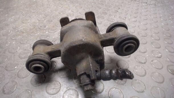 Foto: BREMSSATTEL VORN LINKS eines Nissan Micra 1.6 LX