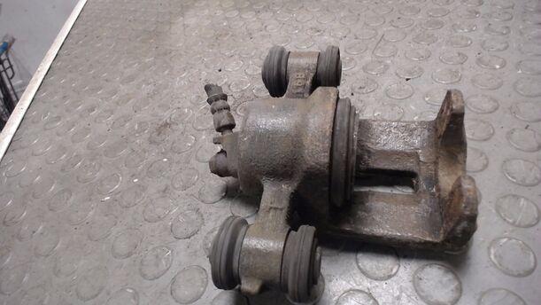 Foto: BREMSSATTEL VORN RECHTS eines Nissan Micra 1.6 LX