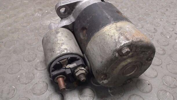 Foto: ANLASSER / STARTER eines Nissan Micra 1.6 LX