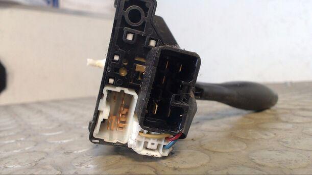 Foto: BLINKSCHALTER/KOMBISCHALTER eines Mitsubishi Colt 1300 1.6 LX