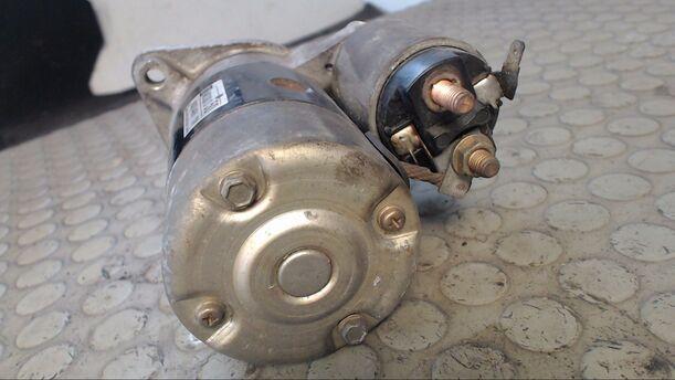 Foto: ANLASSER / STARTER eines Mitsubishi Colt 1300 1.6 LX