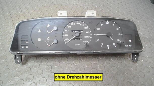Foto: TACHOEINHEIT eines Nissan Primera Traveller 1.6 LX