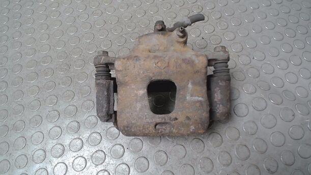 Foto: BREMSSATTEL VORN LINKS eines Nissan Primera Traveller Magnus