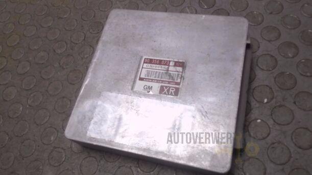 Foto: STEUERGERÄT AUTOMATIKGETRIEBE eines Opel Vectra Magnus