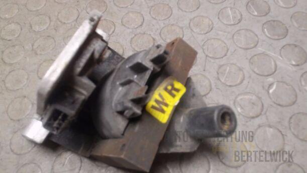 Foto: ZÜNDSPULE eines Opel Vectra Magnus