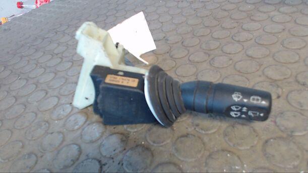 Foto: SCHEIBENWISCHERSCHALTER eines Ford Mondeo 16V Magnus