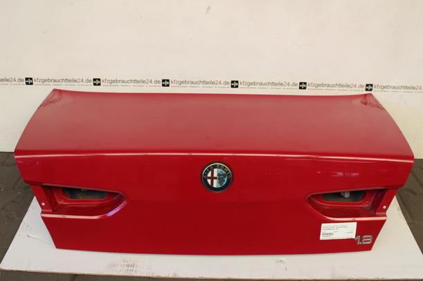 Foto: HECKKLAPPE / HECKDECKEL eines Alfa Romeo 156 1.8 16V Twin Spark GLX