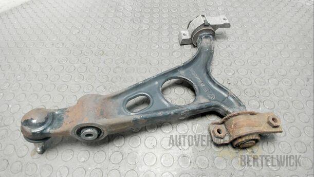 Foto: QUERLENKER VORNE RECHTS eines Alfa Romeo 156 1.8 16V Twin Spark GLX