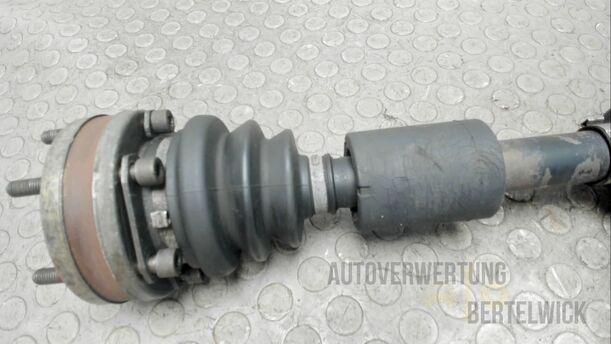 Foto: ANTRIEBSWELLE LINKS eines Alfa Romeo 156 1.8 16V Twin Spark GLX