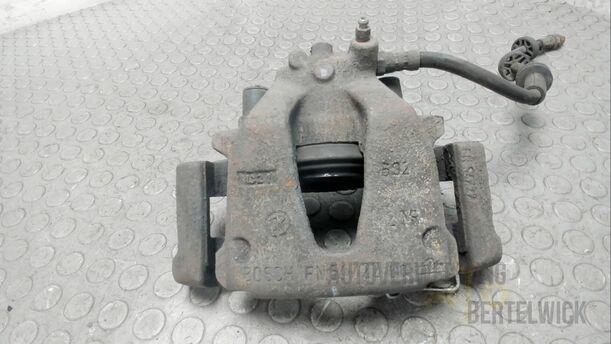 Foto: BREMSSATTEL VORNE LINKS eines Alfa Romeo 156 1.8 16V Twin Spark GLX