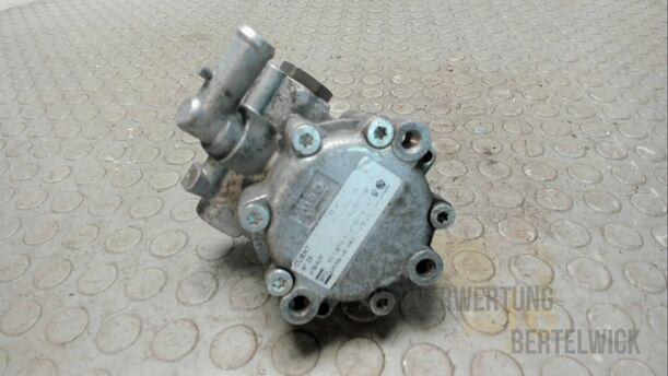 Foto: LENKGETRIEBEPUMPE eines Alfa Romeo 156 1.8 16V Twin Spark GLX