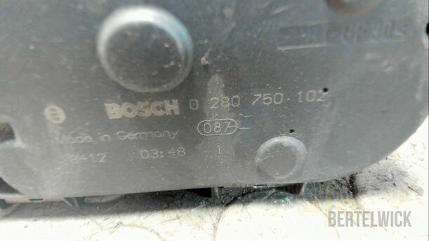 Foto: DROSSELKLAPPENSTUTZEN BOSCH ( ELEKTRISCH ) eines Alfa Romeo 156 1.8 16V Twin Spark GLX