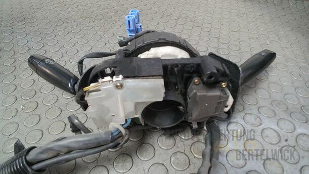 Foto: KOMBISCHALTER eines Mazda Xedos 6