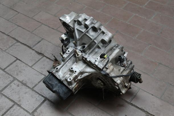 Foto: SCHALTGETRIEBE 5-GANG eines Mazda Xedos 6