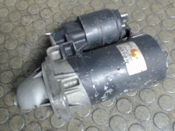 Foto: ANLASSER / STARTER BOSCH eines Opel Vectra Top