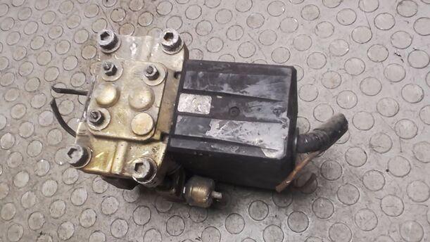 Foto: HAUPTBREMSAGGREGAT ABS eines Opel Senator B 24V GLX