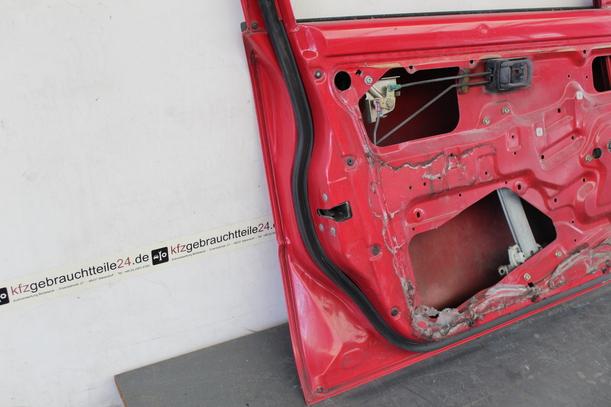 Foto: TÜR VORNE LINKS eines Nissan Sunny Van GLX
