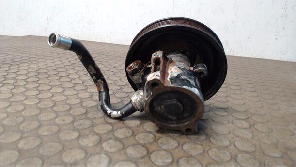 Foto: LENKGETRIEBEPUMPE eines Daewoo Nexia 1.5 GLX