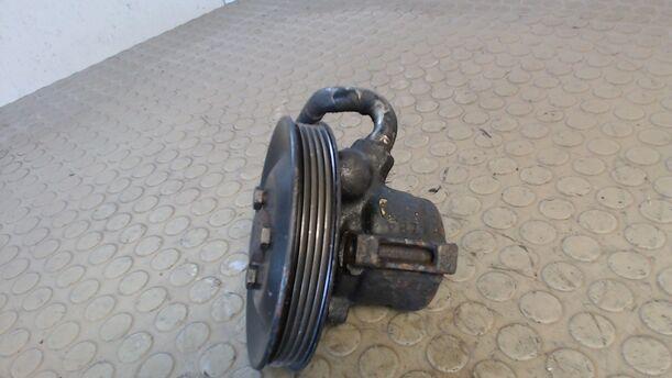 Foto: PUMPE SERVOLENKUNG eines Opel Astra EX