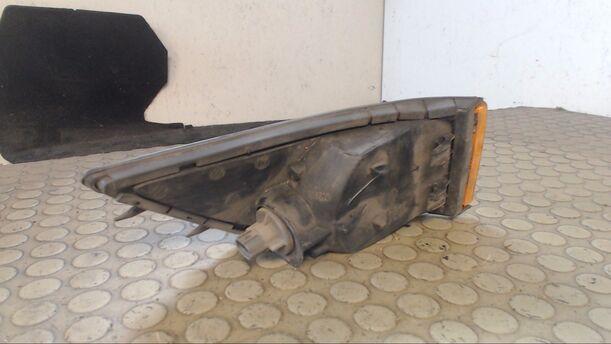 Foto: BLINKER VORN LINKS eines Mitsubishi Colt 1300