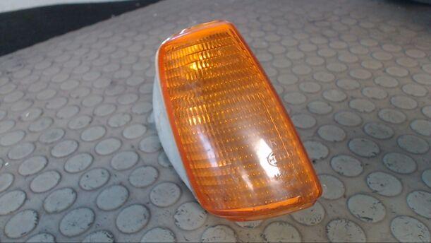 Foto: BLINKER VORN RECHTS eines VW Polo