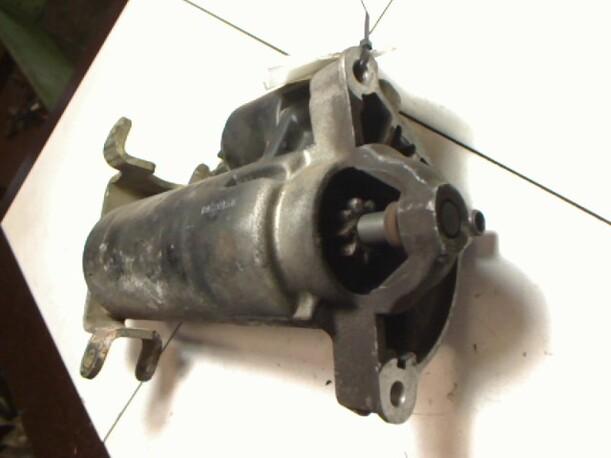 Foto: ANLASSER / STARTER BOSCH eines Peugeot 106 D
