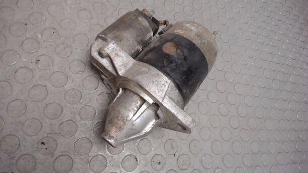 Foto: ANLASSER / STARTER eines Mazda 121