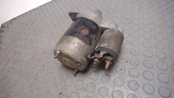 Foto: ANLASSER / STARTER eines Mazda 121