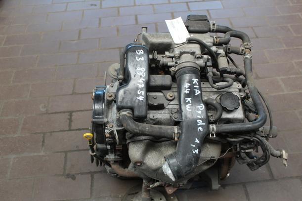 Foto: MOTOR eines Kia Pride