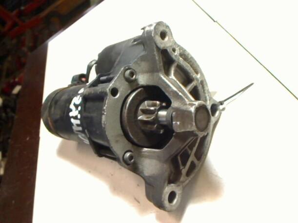 Foto: ANLASSER / STARTER eines Peugeot 106