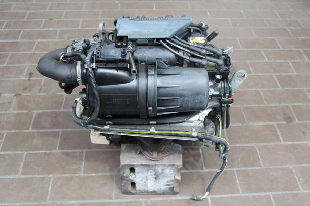 Foto: MOTOR D7FA730 eines Renault Clio 1.2