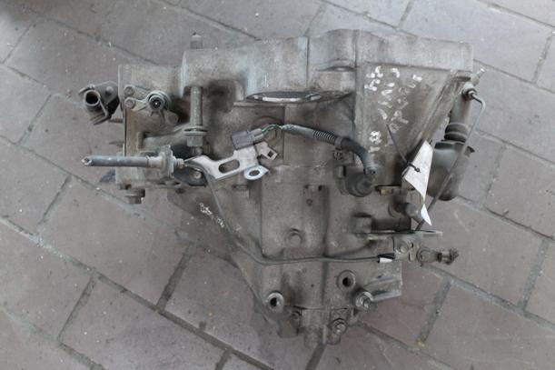 Foto: SCHALTGETRIEBE 5-GANG eines Honda Civic 1.4i
