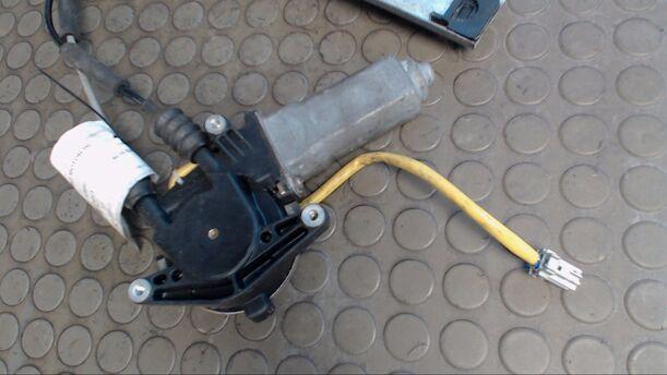 Foto: FENSTERHEBER ELEKTRISCH HINTEN LINKS eines Honda Accord 2.0i