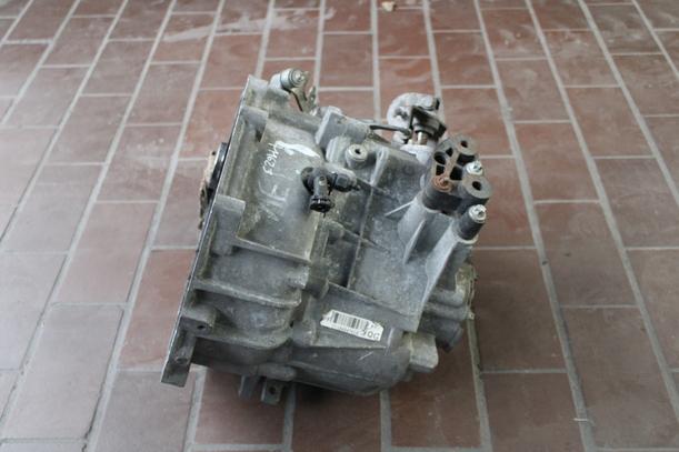 Foto: SCHALTGETRIEBE 5-GANG eines Opel Meriva 1.7 CDTI
