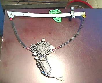Foto: FENSTERHEBER ELEKTRISCH VR eines Ford Ka
