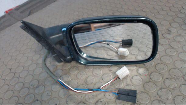 Foto: AUSSENSPIEGEL ELEKTR. VERSTELLBAR RECHTS eines VW Passat Variant 1.9 TDI